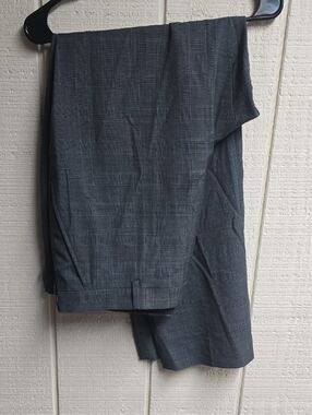 Stafford Men's Gray Plaid Dress Pants